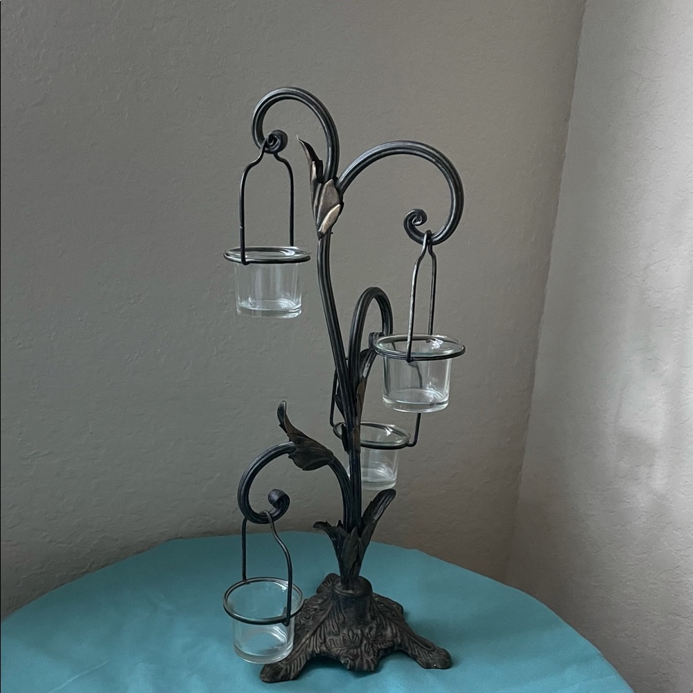 Metal & glass votive holder stand